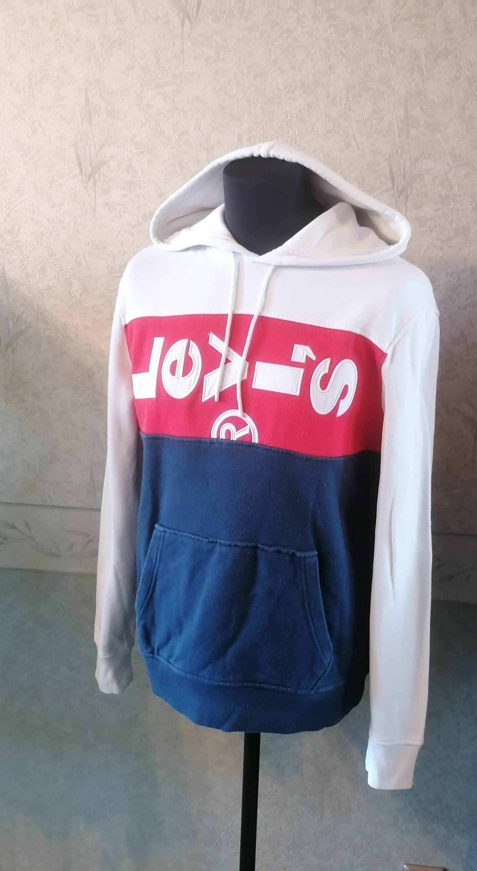 Толстовка Levis из Европы