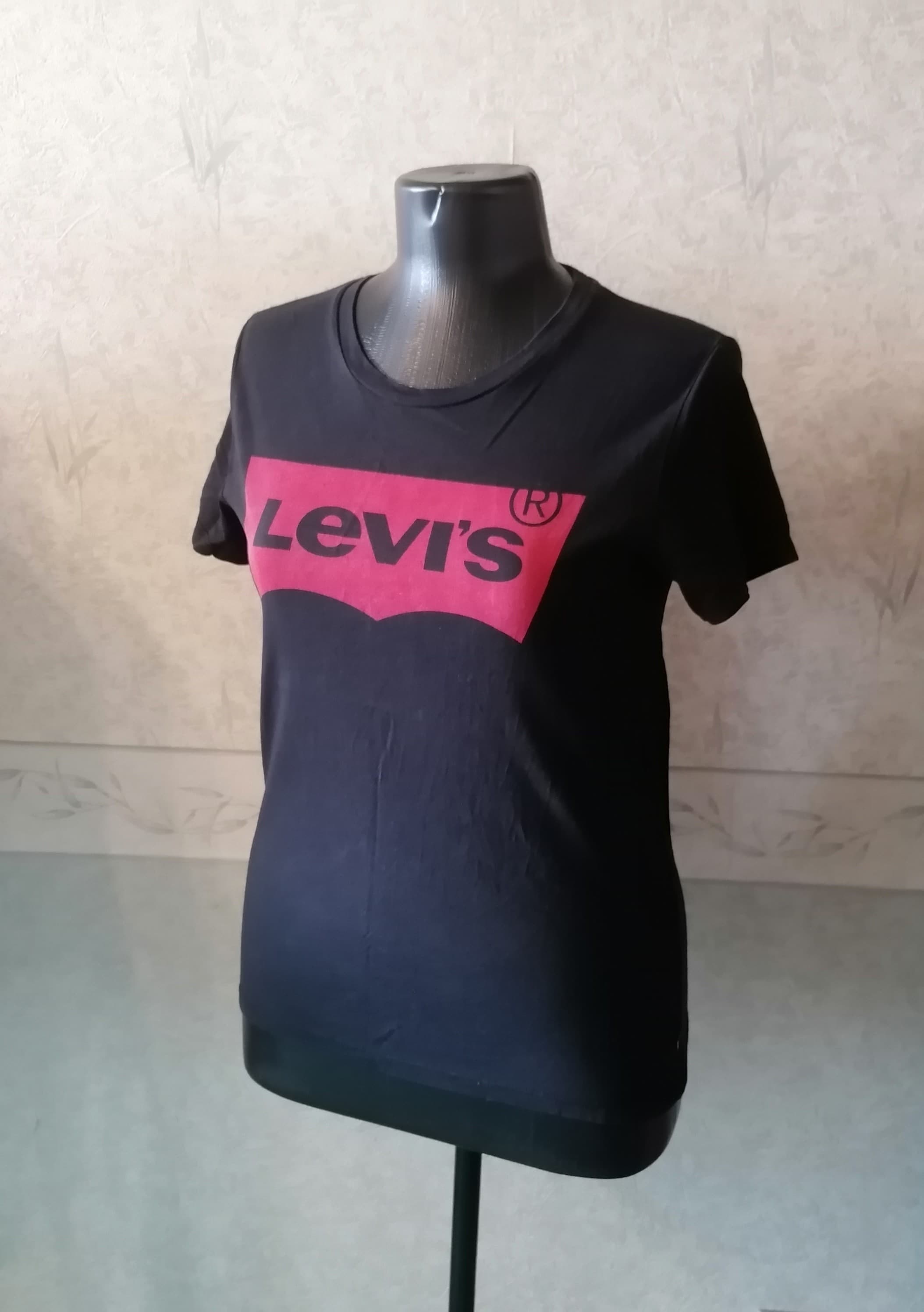 Футболка женская Levis из Европы