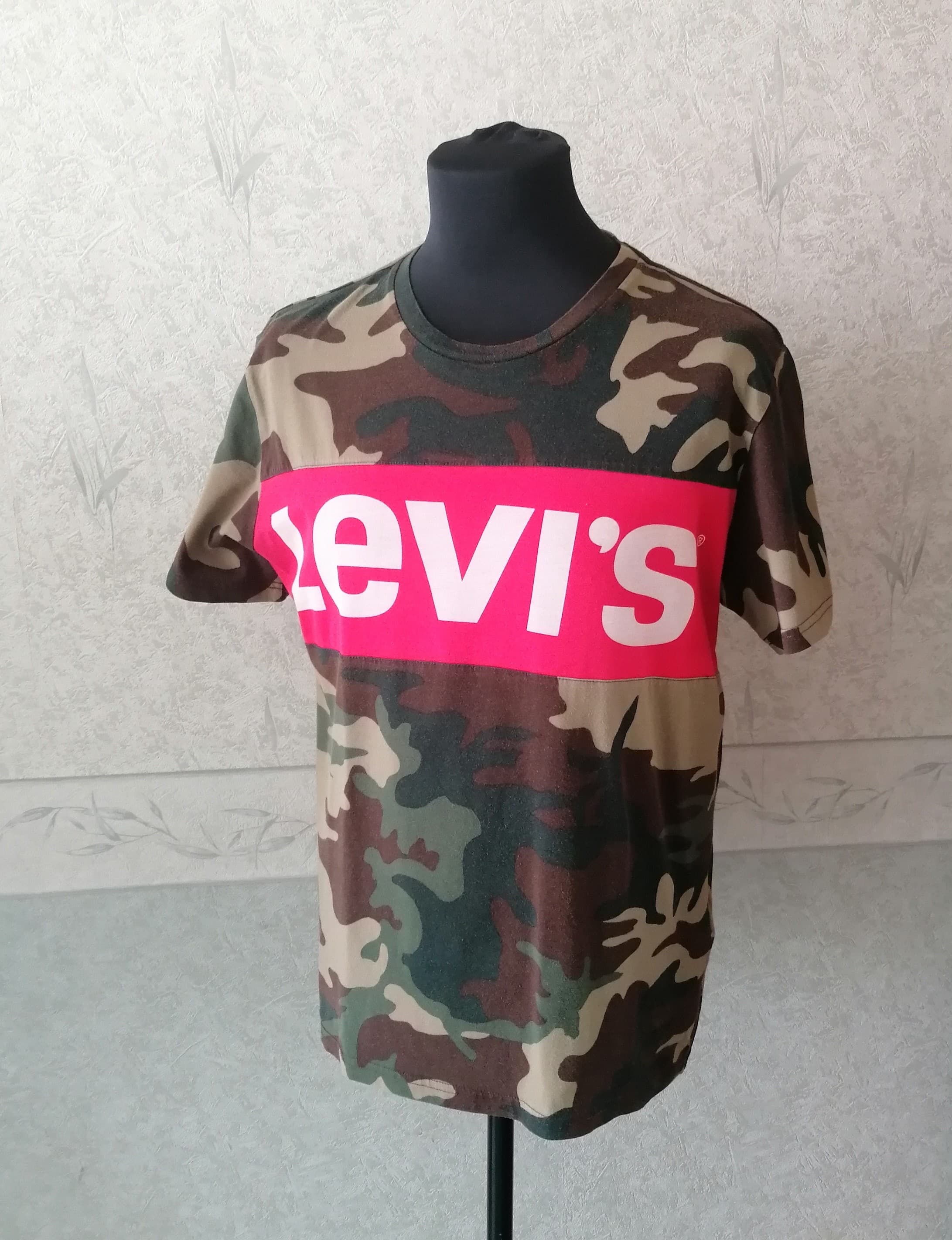 Футболка Levis из Европы